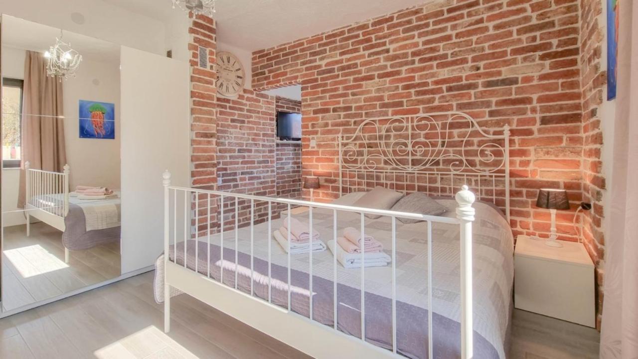 Enio Apartment Novigrad  Luaran gambar